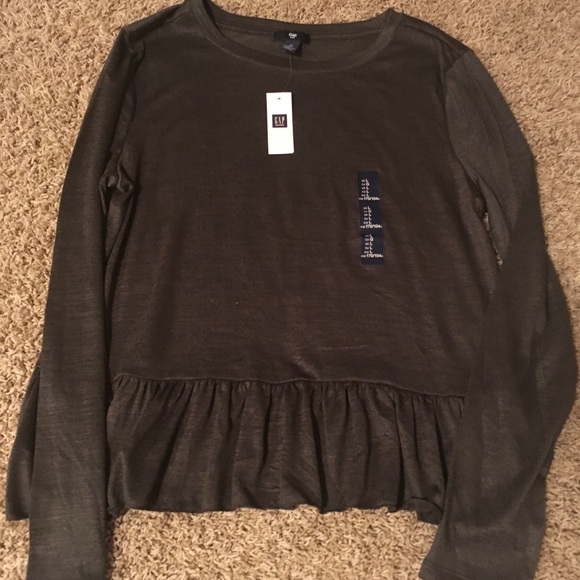 GAP Tops - Shirt
